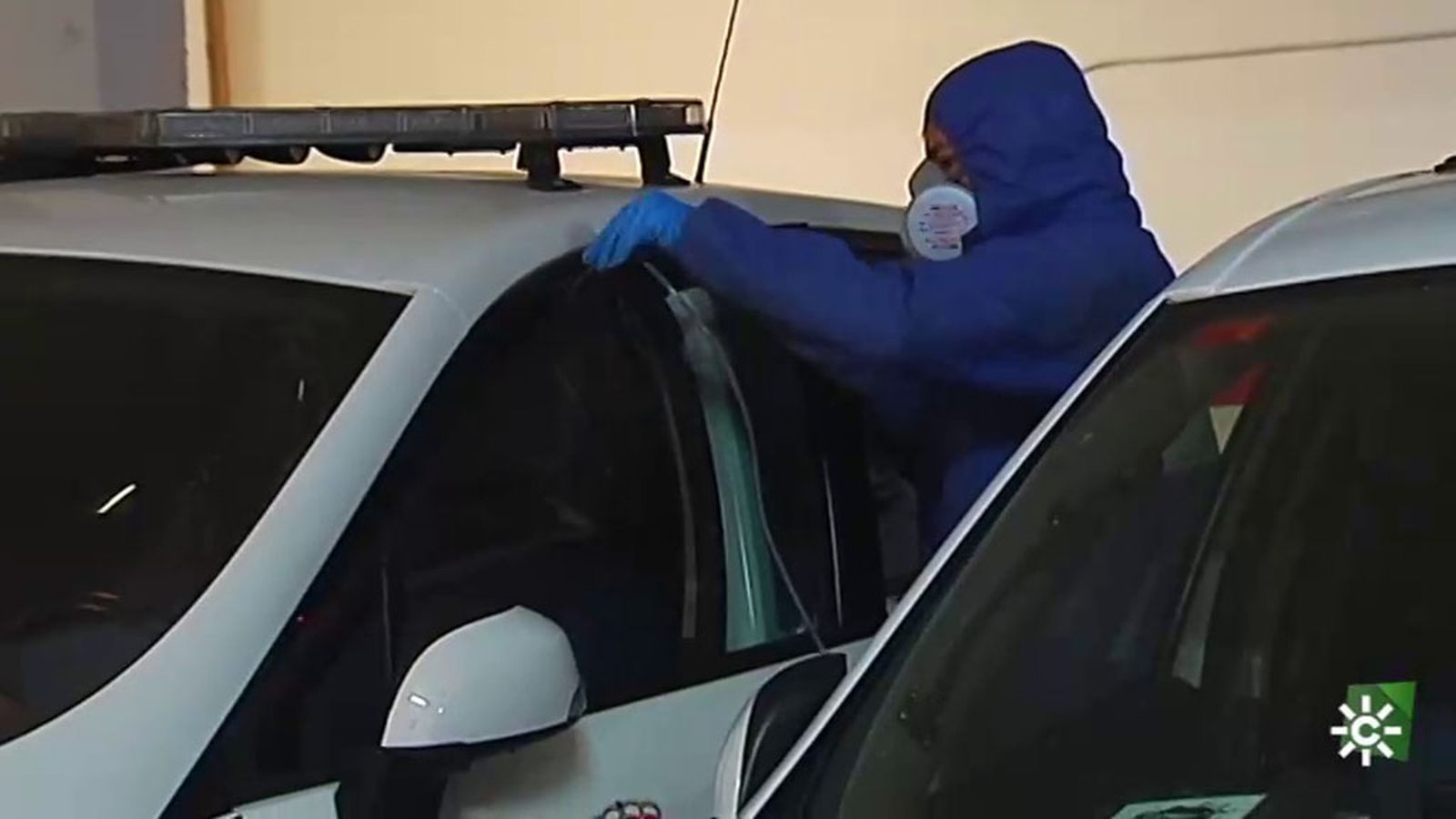 TAPA COCHES DESINFECCIÓN POLICÍA ALMERÍA