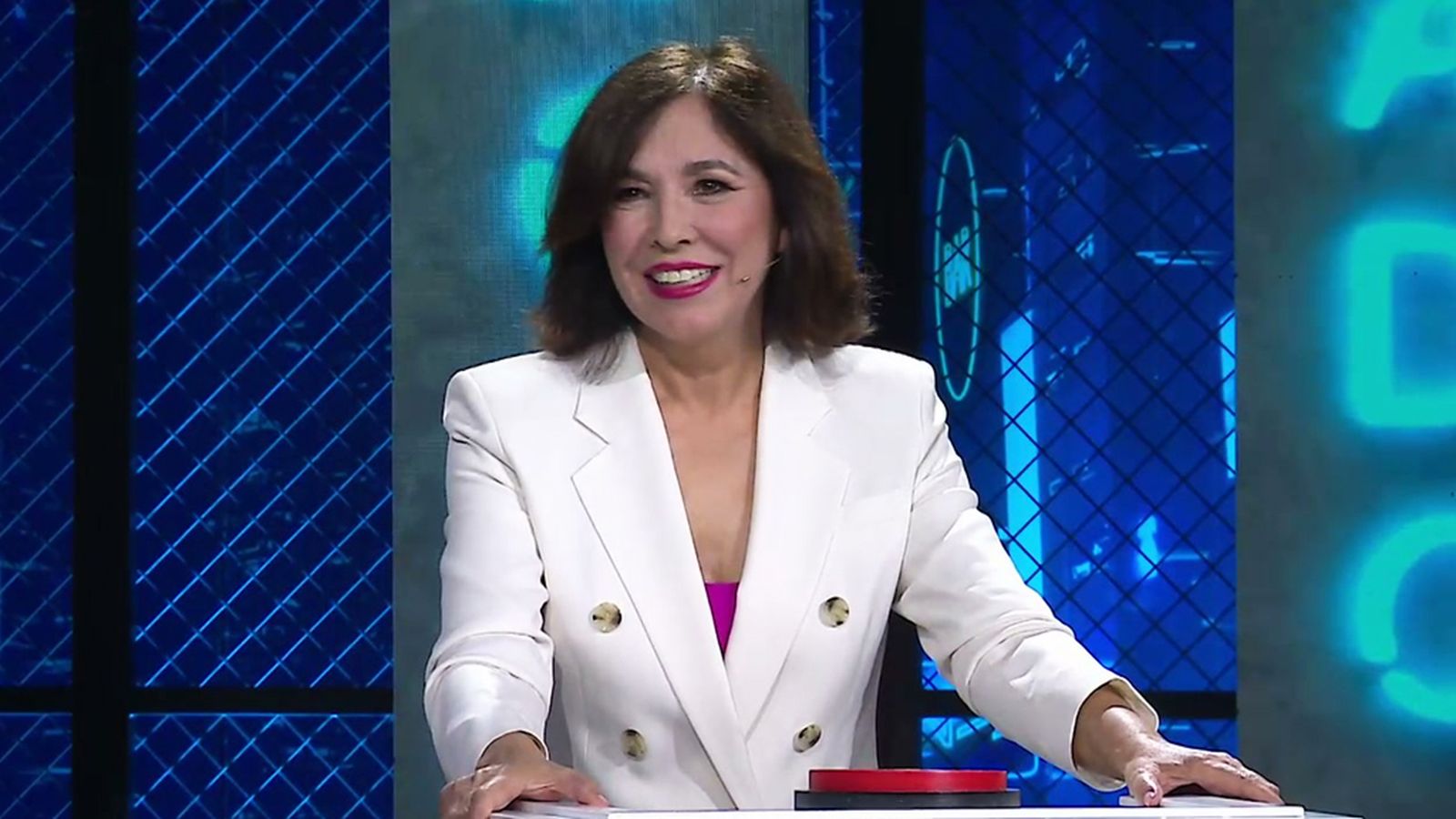 Isabel Gemio: 'tuve que raparse el pelo para no ser reconocida'