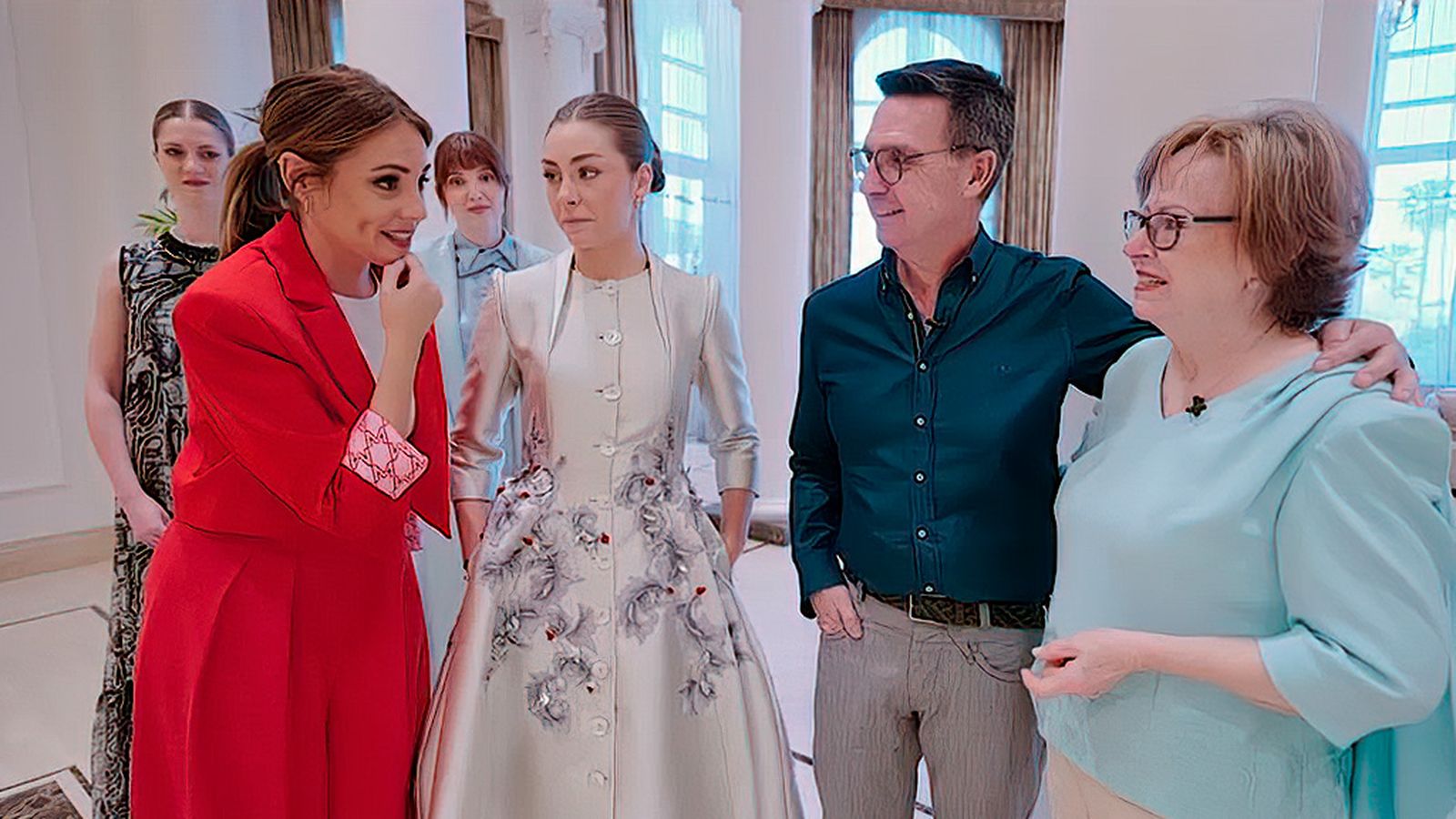 Y Conchi se convierte en diseñadora de moda por un día