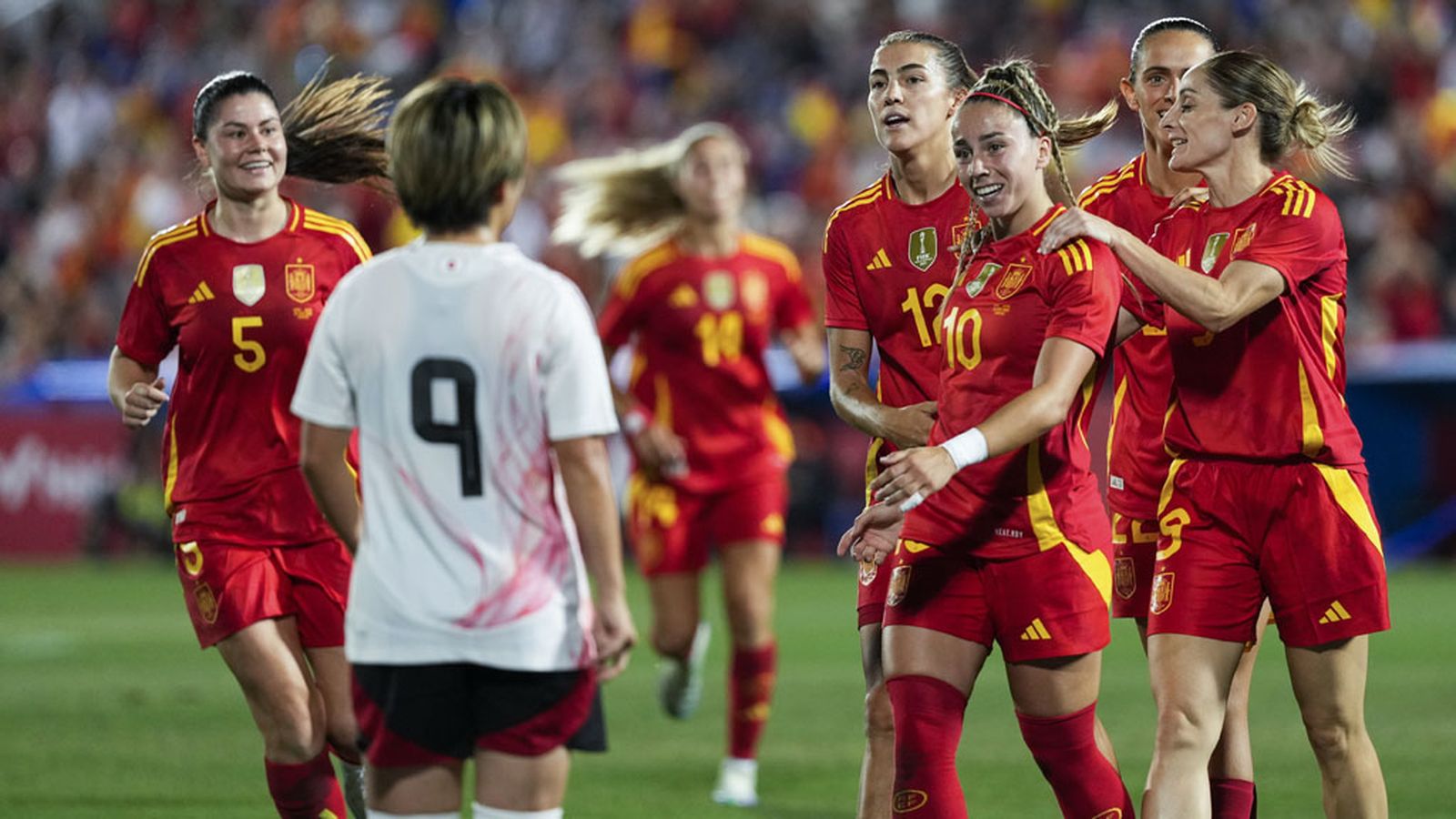 Athenea del Castillo selección femenina fútbol contra Japón