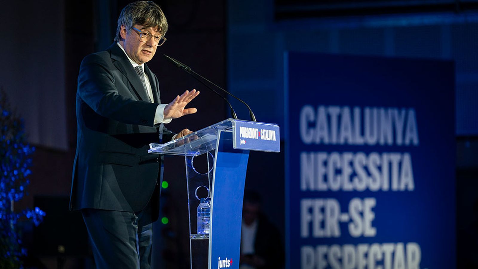 Puigdemont abre campaña electoral en el sur de Francia