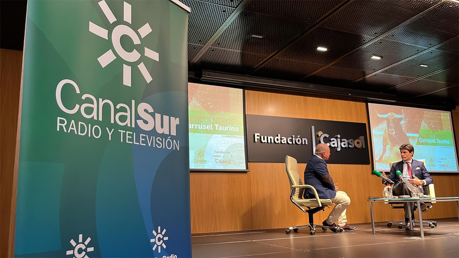 Comunicación Pablo Aguado 1 Foto