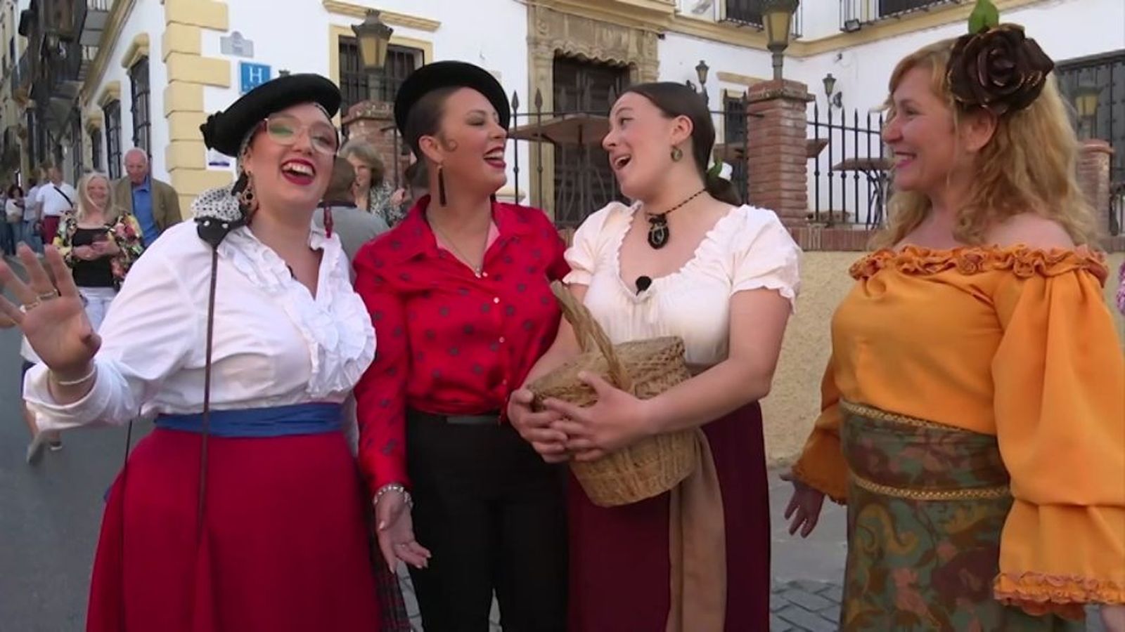 Paseo por la Ronda romántica entre damas goyescas, bandoleros y arrieros