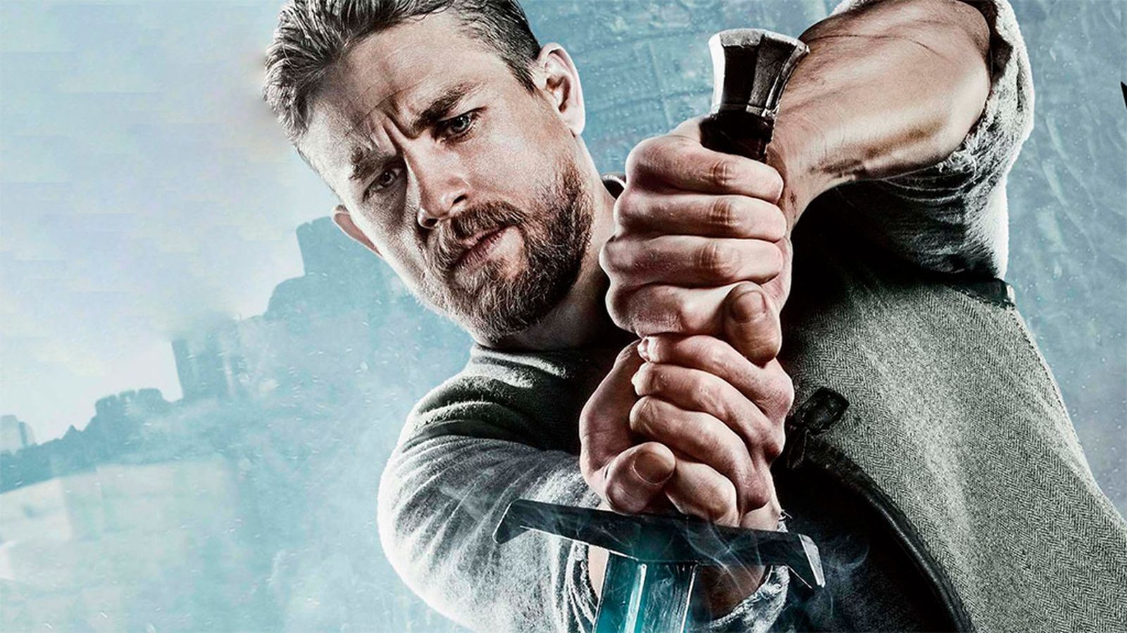 Cine Rey Arturo la leyenda de Excalibur