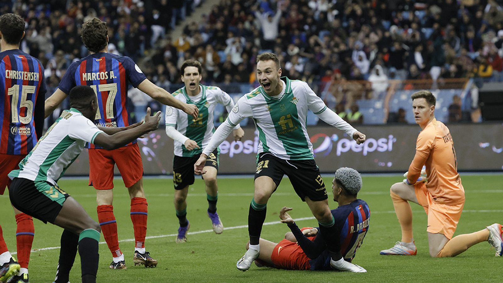 Gol de Loren en la Supercopa