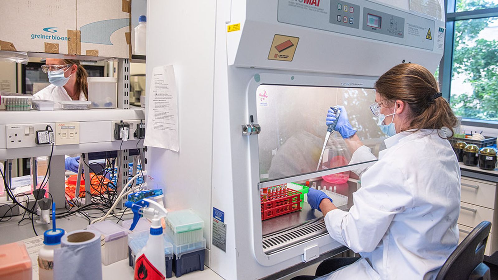laboratorio astrazeneca oxford vacuna
