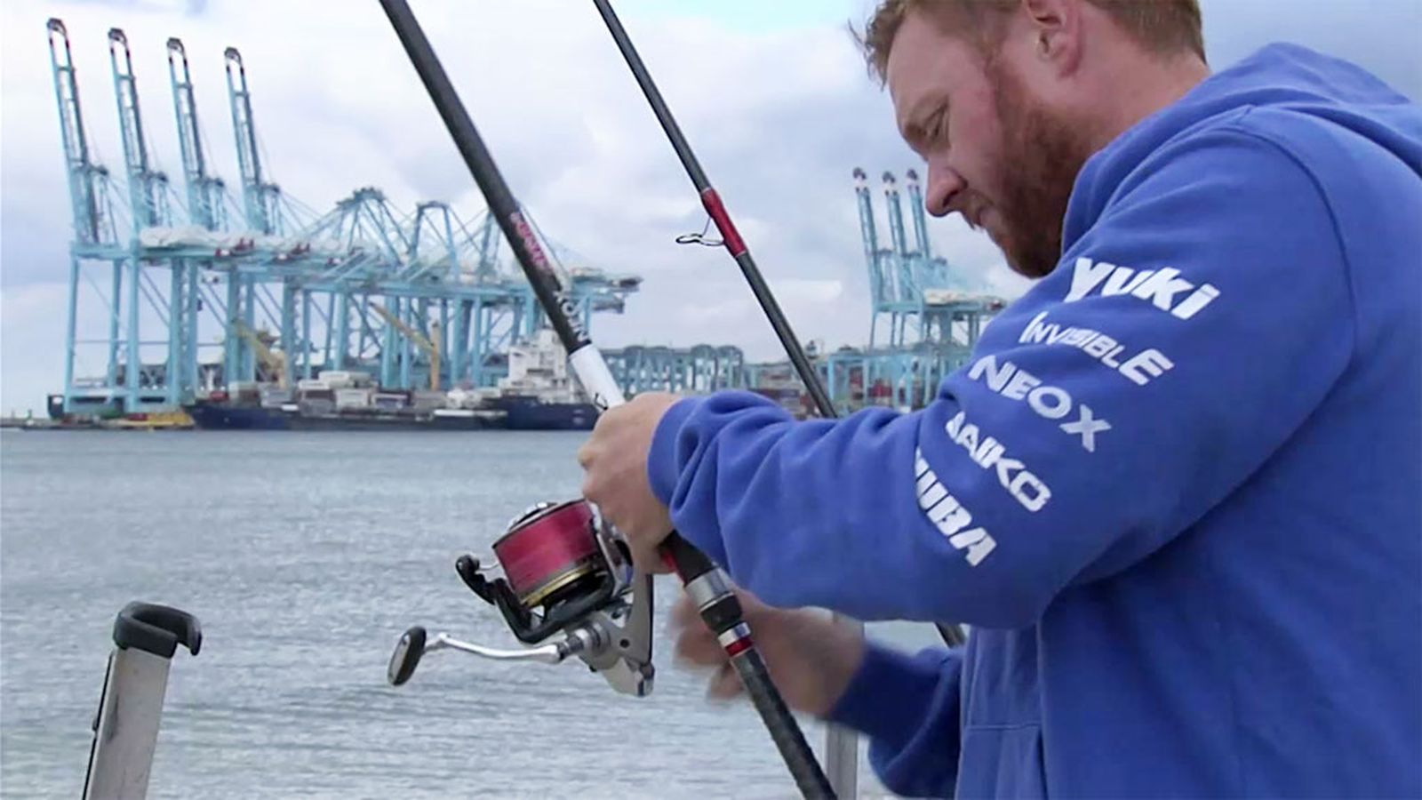 Un campeón del mundo explica el uso de hilos y boyas para las competiciones de pesca mar costa