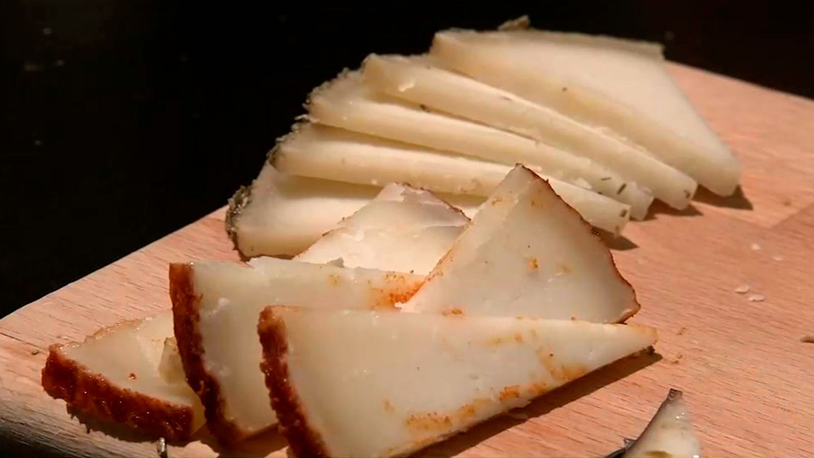 ¿Sabías que el queso te puede provocar dolor de cabeza?