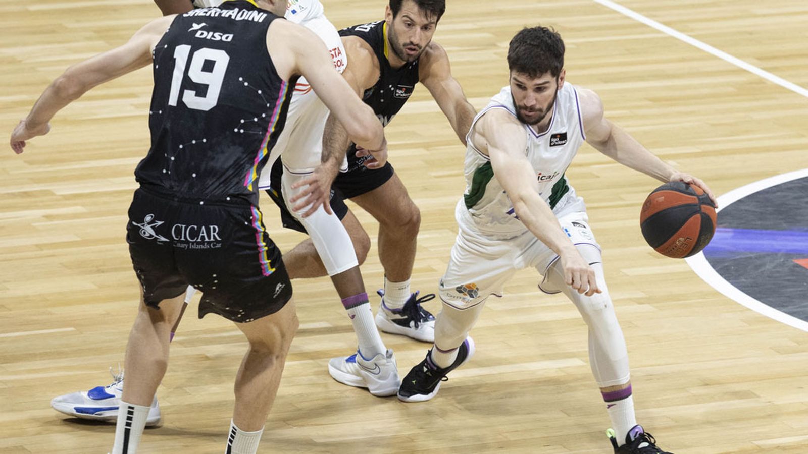 Unicaja contra Lenovo
