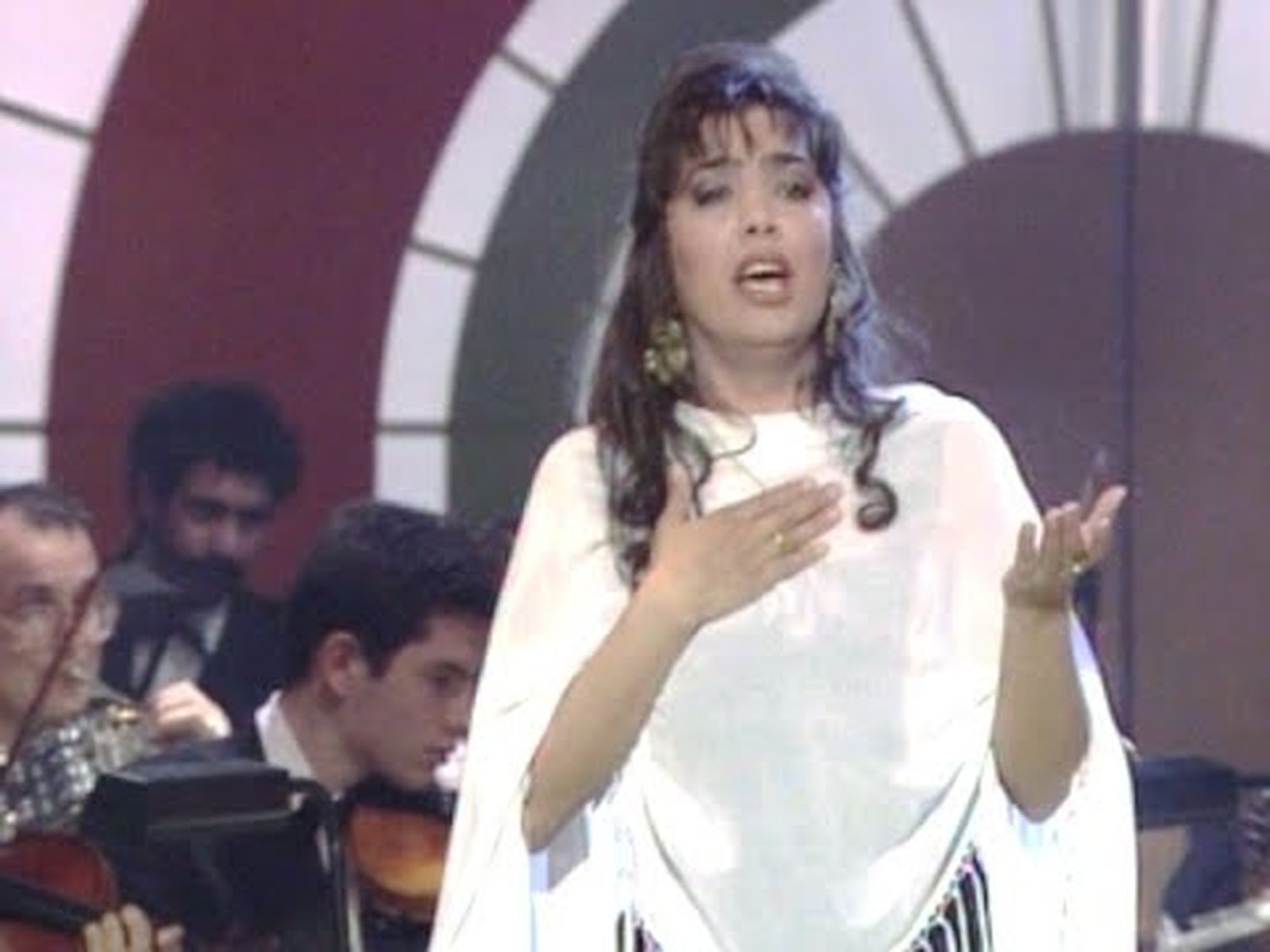 Lole Montoya canta "La canción del amor dolido" de Manuel de Falla y María Lejárraga