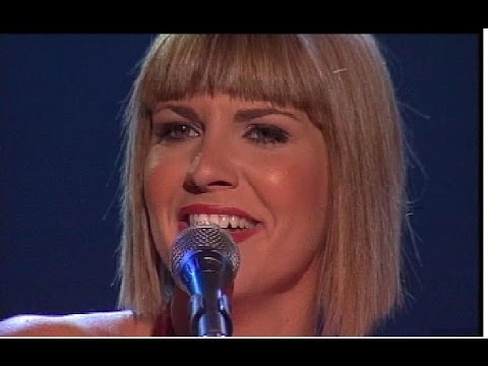 Pasión Vega canta "Las carceleras del puerto"