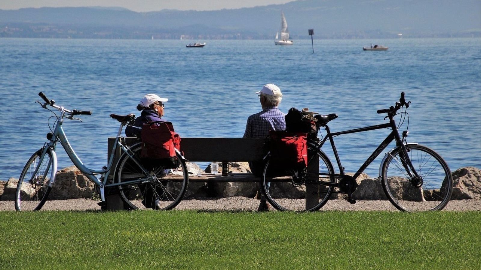 Claves legales para cuidar de las personas mayores en vacaciones
