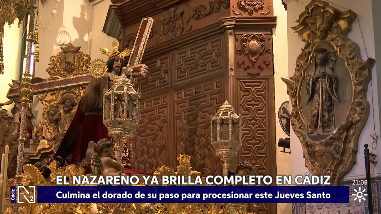 El Nazareno de Santa María ya brilla completo en Cádiz