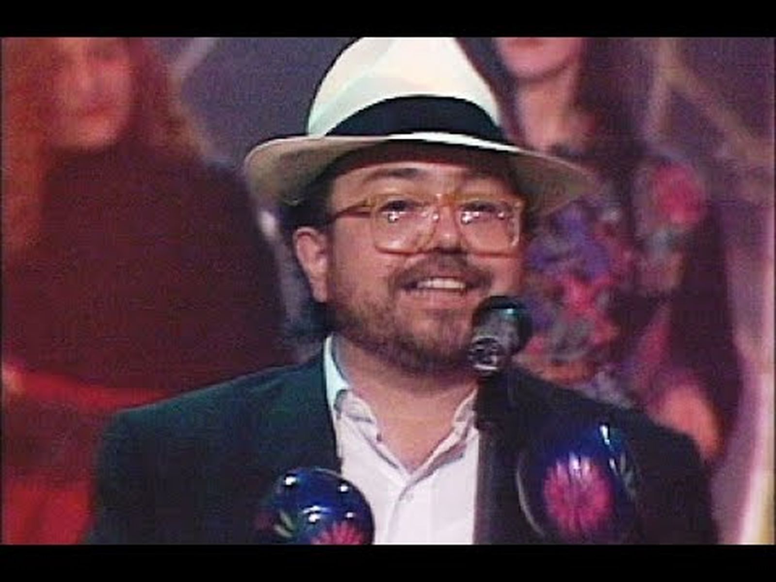 Gato Pérez canta "Ahora vengo yo"