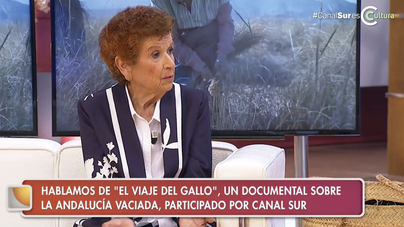 María Pérez, artesana de Huércal-Overa (Almería), que a sus 83 años continúa trabajando el esparto