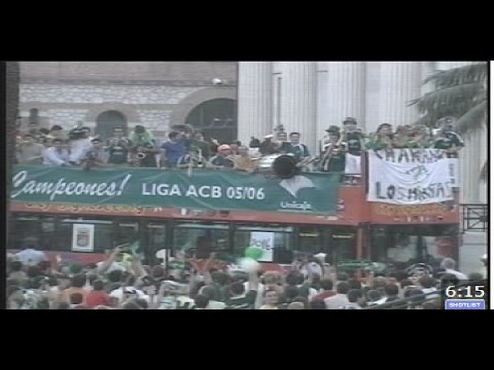 El Unicaja, campeón de la liga ACB con Scariolo, celebra la victoria en Málaga