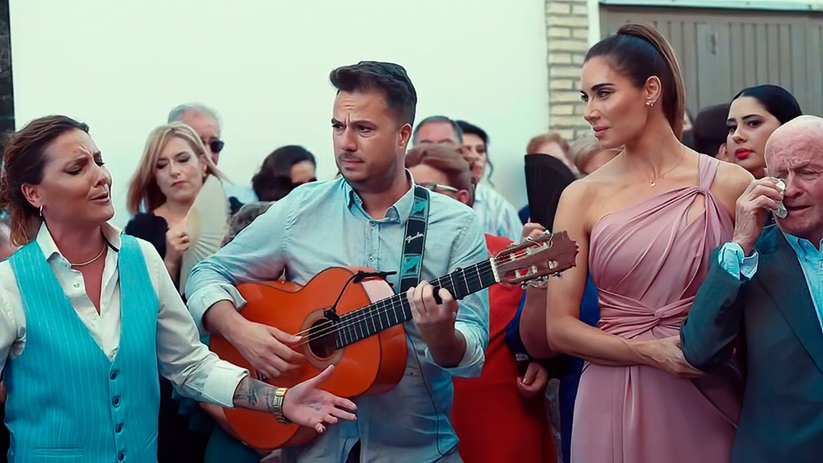 Marisol Bizcocho dedica una canción a Mari Carmen el día de su boda con Eloy