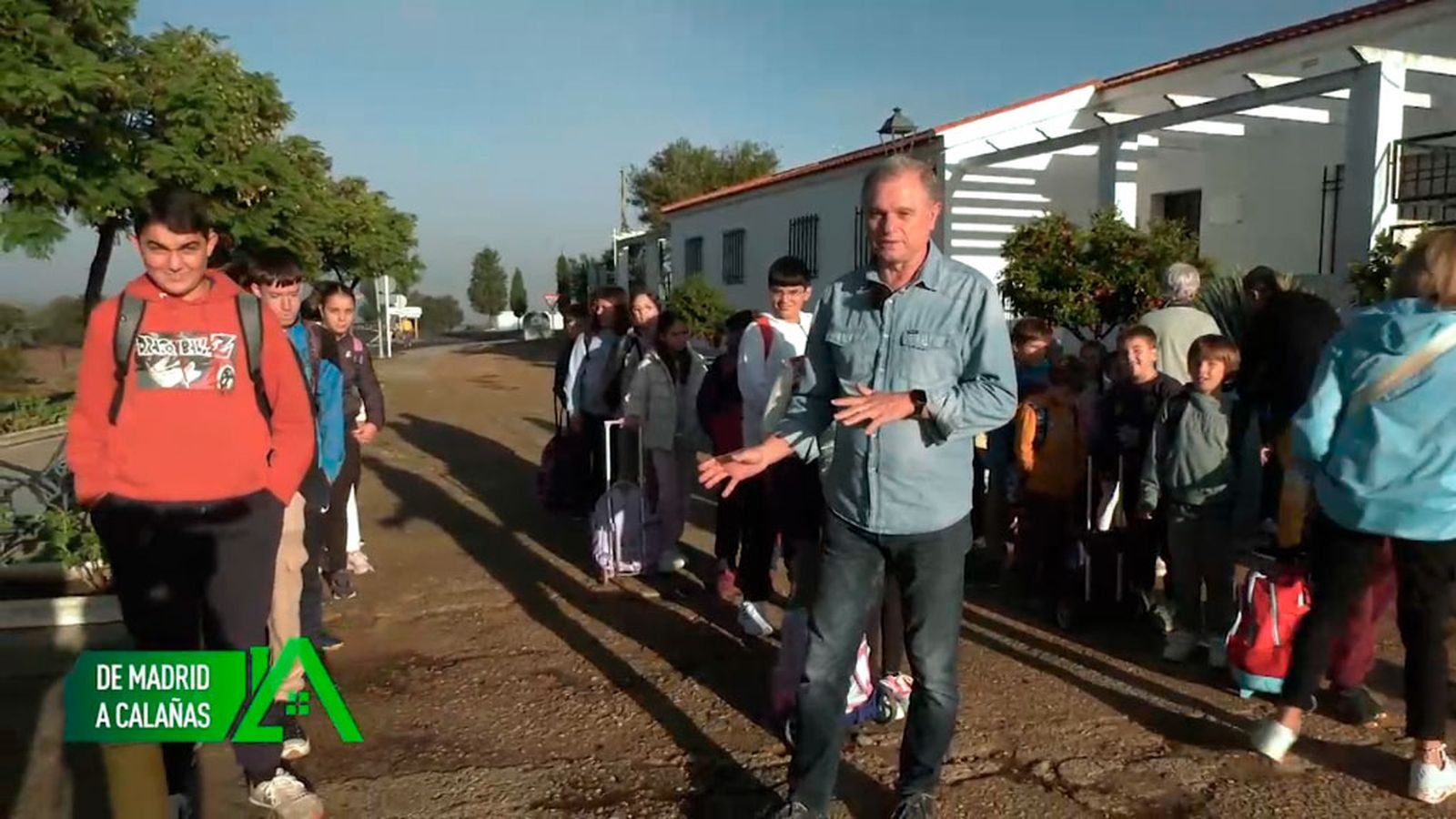 Fue profesor de adultos en Madrid pero regresó a Calañas para ser maestro rural