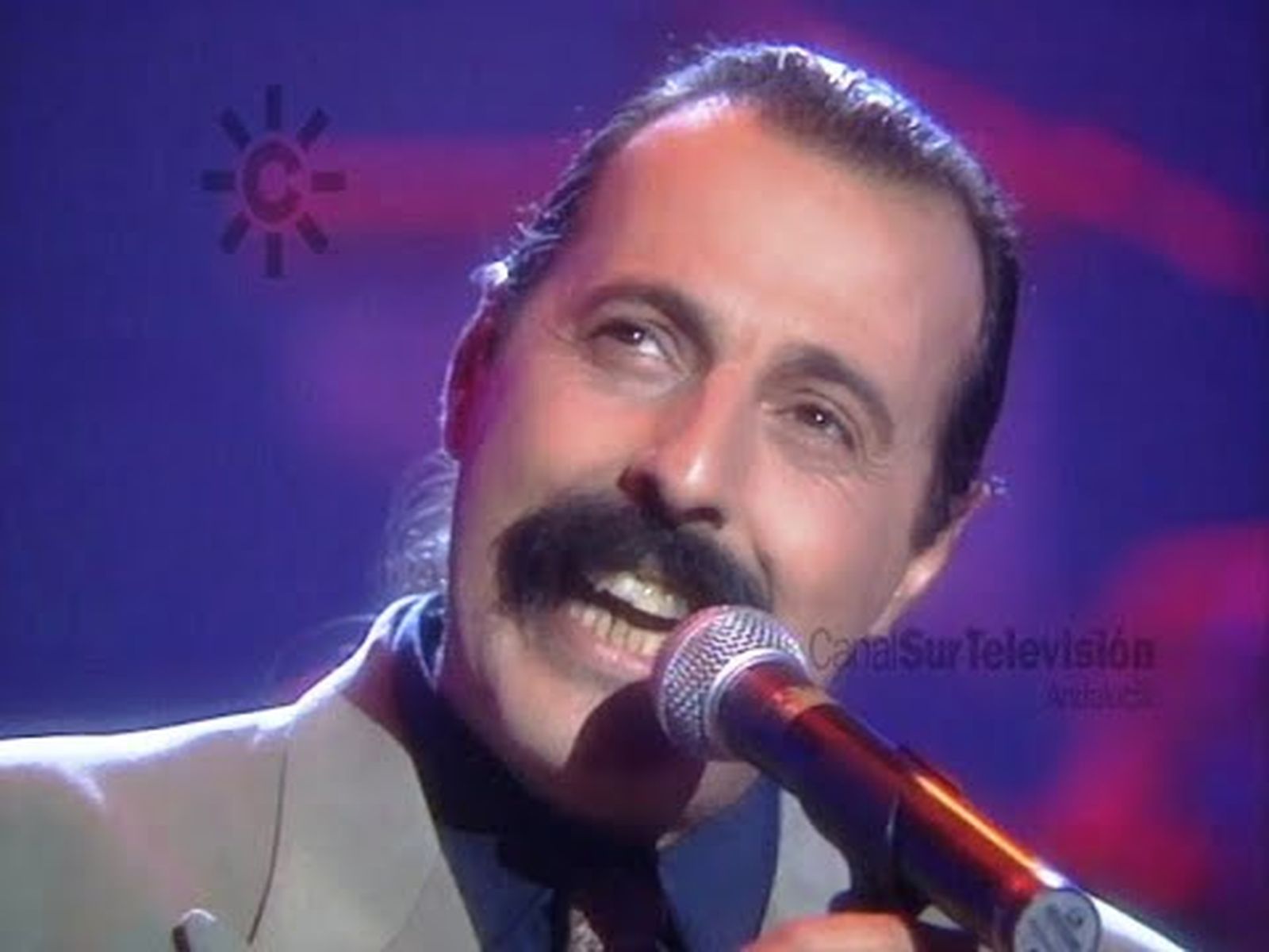Pascual González canta sevillana a El Cachorro de Triana | Flamenco en Canal Sur