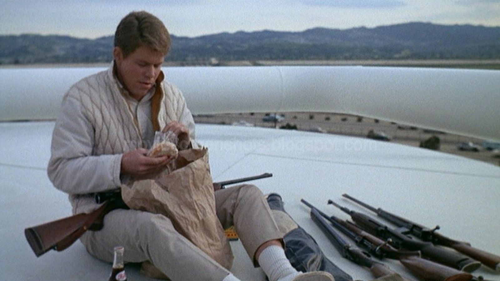 Cine, El heroe anda suelto, 24 mayo