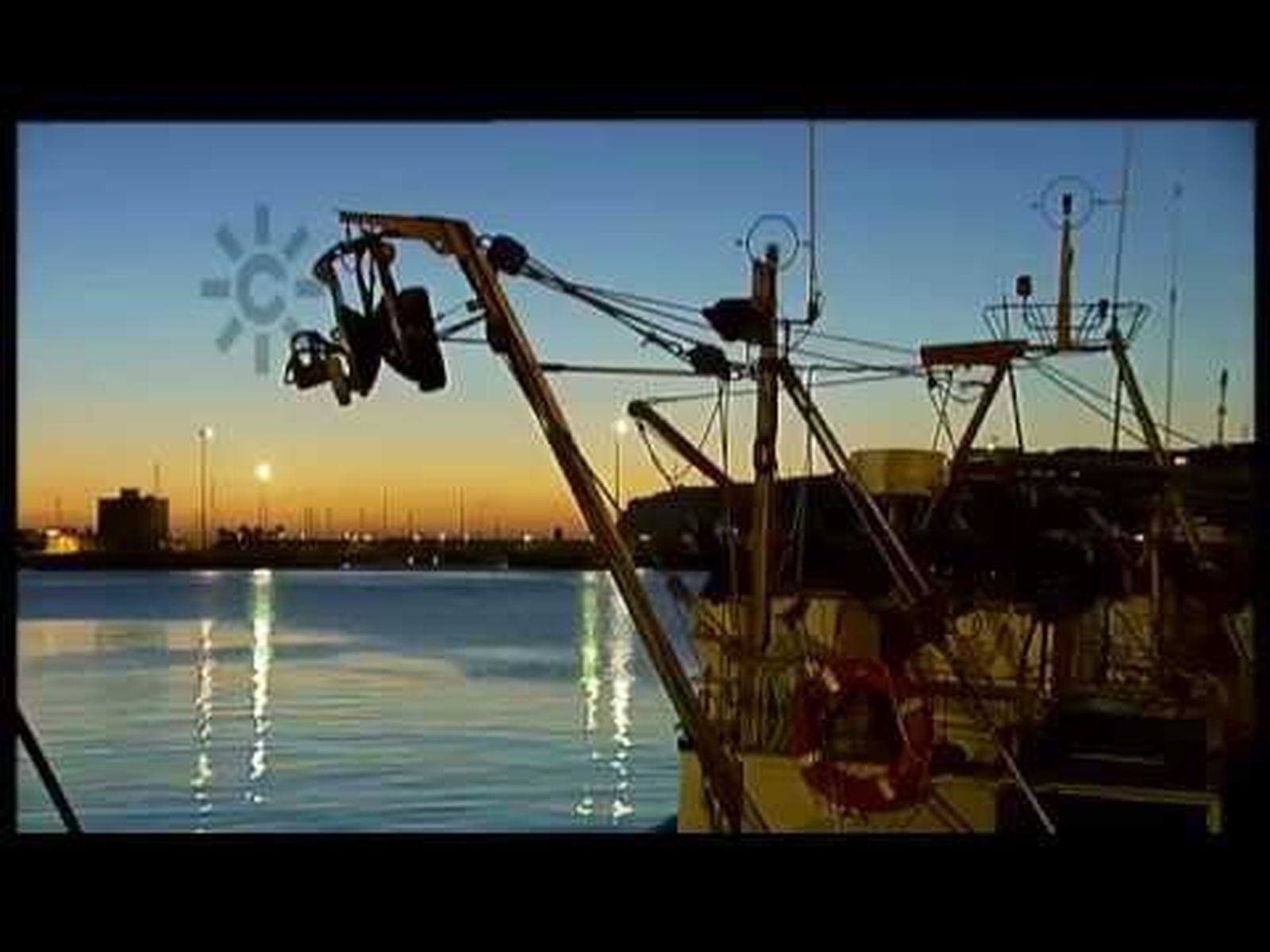 Puerto pesquero de Barbate al atardecer (Cádiz)