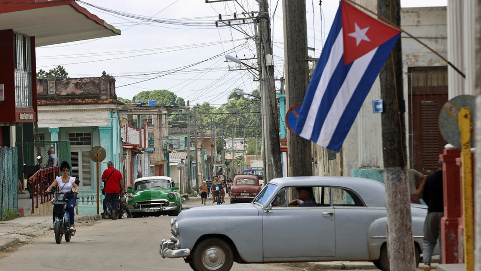 Trump aumenta la presión sobre Cuba e impondrá aranceles a los países que suministren petróleo a la isla