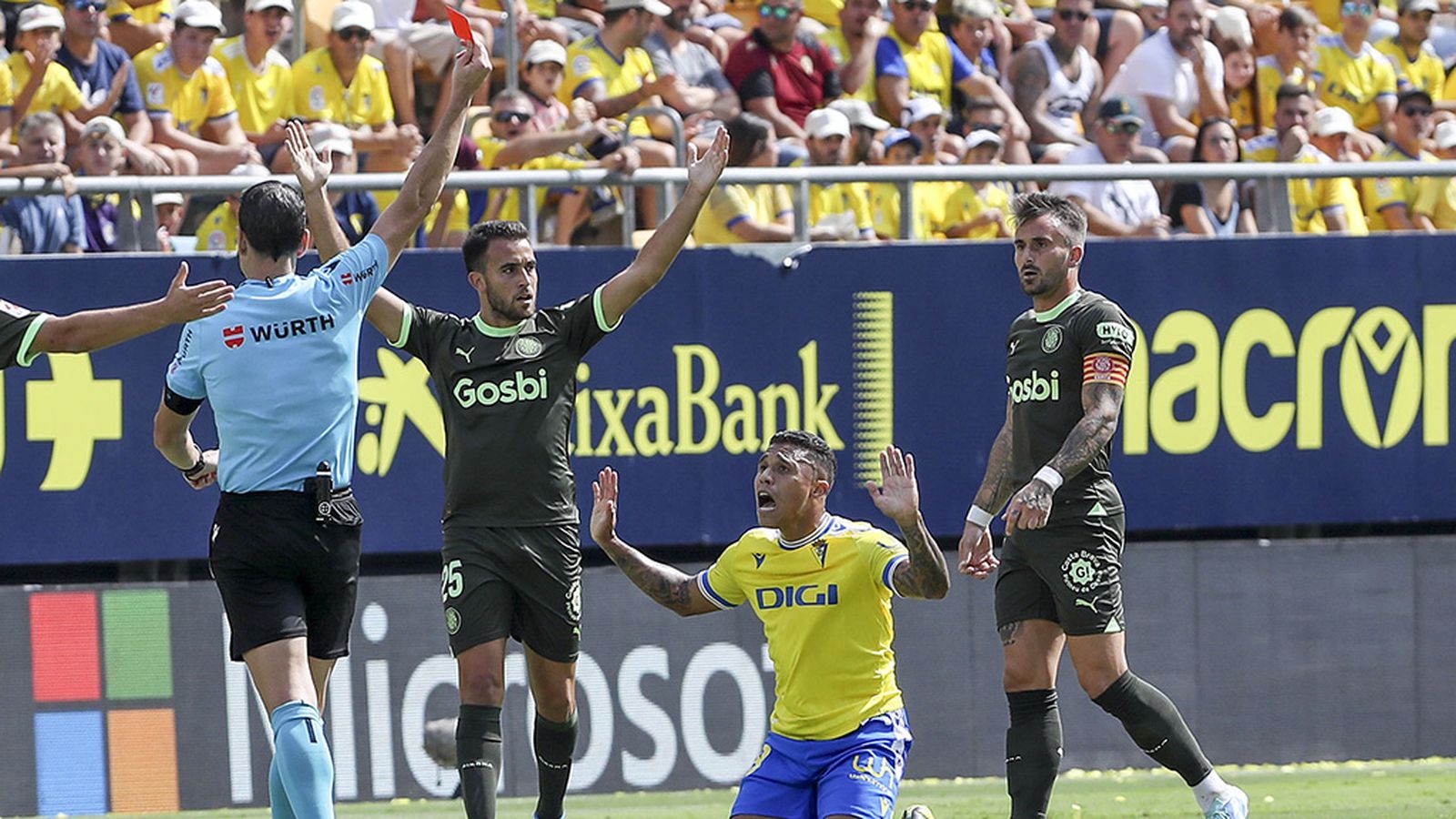 El Cádiz cae en casa ante el Girona