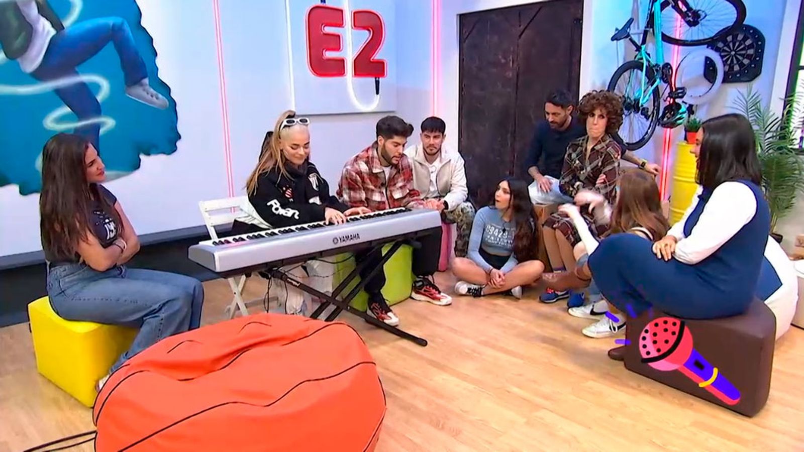 Tatiana de la Lvz y José nos regalan una versión de '90 minutos''