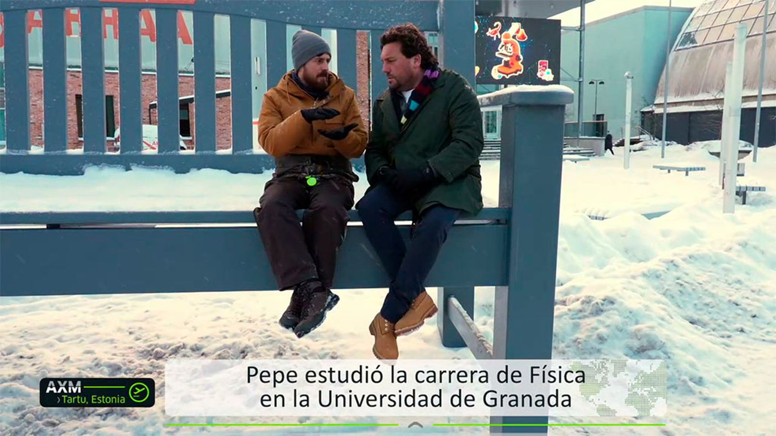 El sevillano Pepe Maldonado nos impresiona con la parada de autobús más grande del mundo