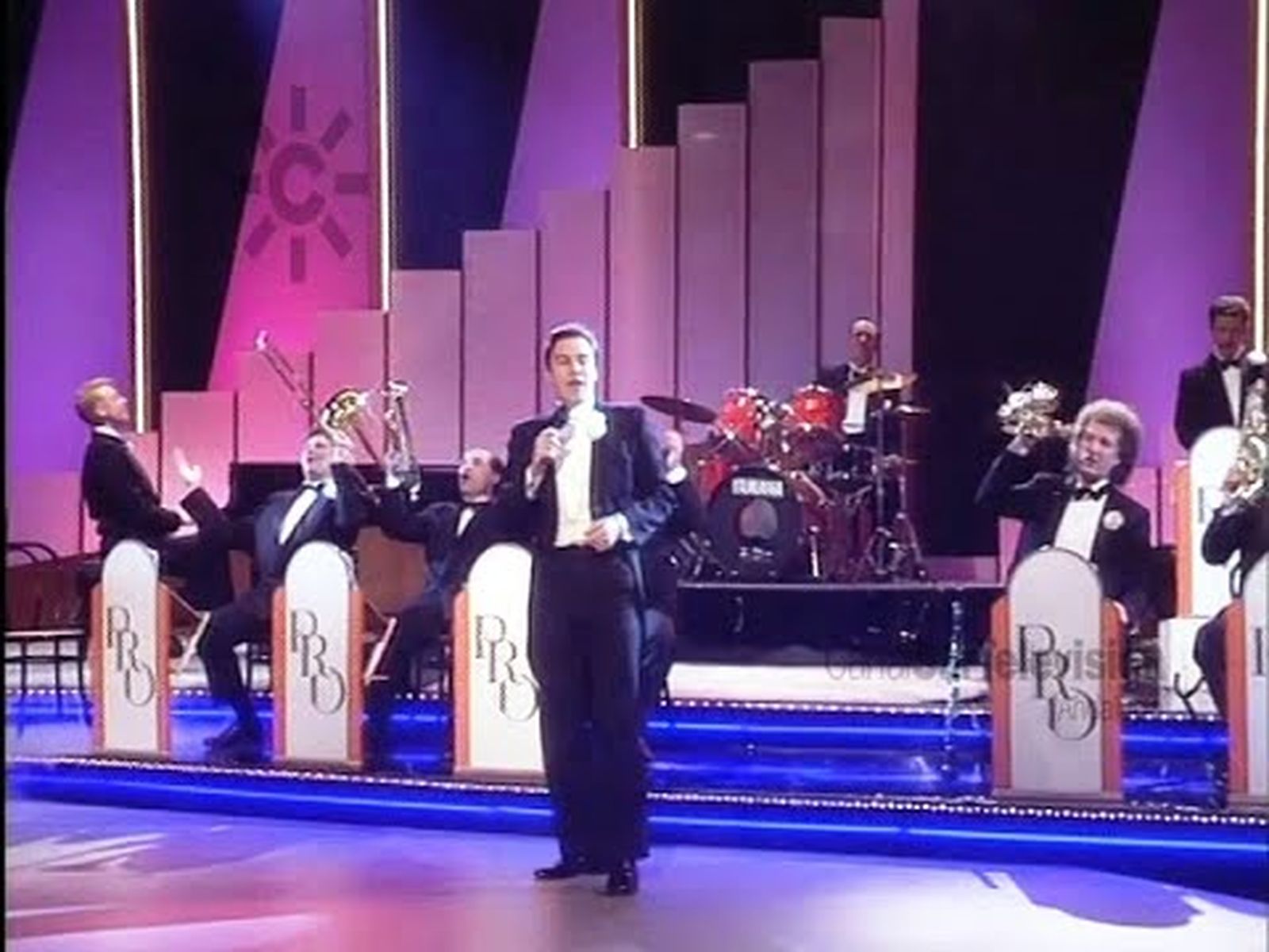 Pasadena Roof Orchestra: Minnie The Moocher