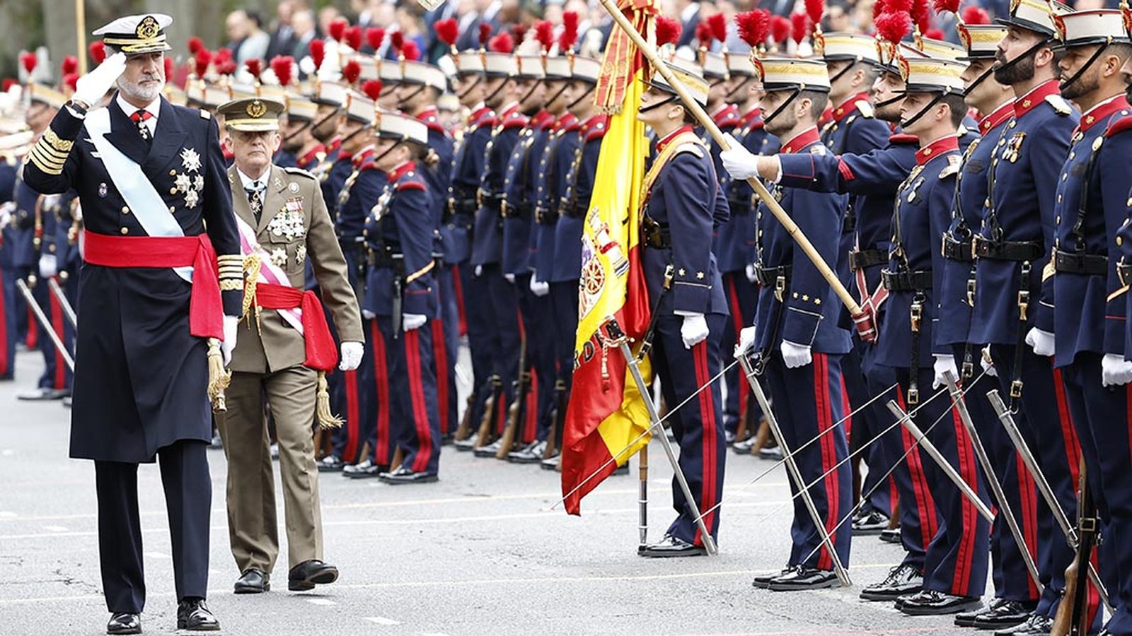 foto parada militar 12-O