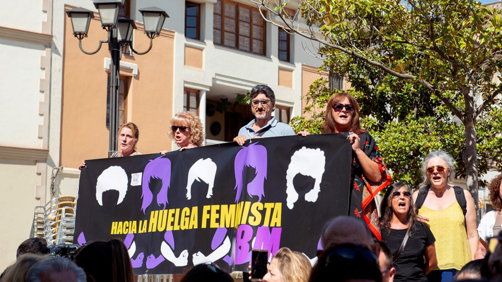 Concentración repulsa crimen machista Úbeda