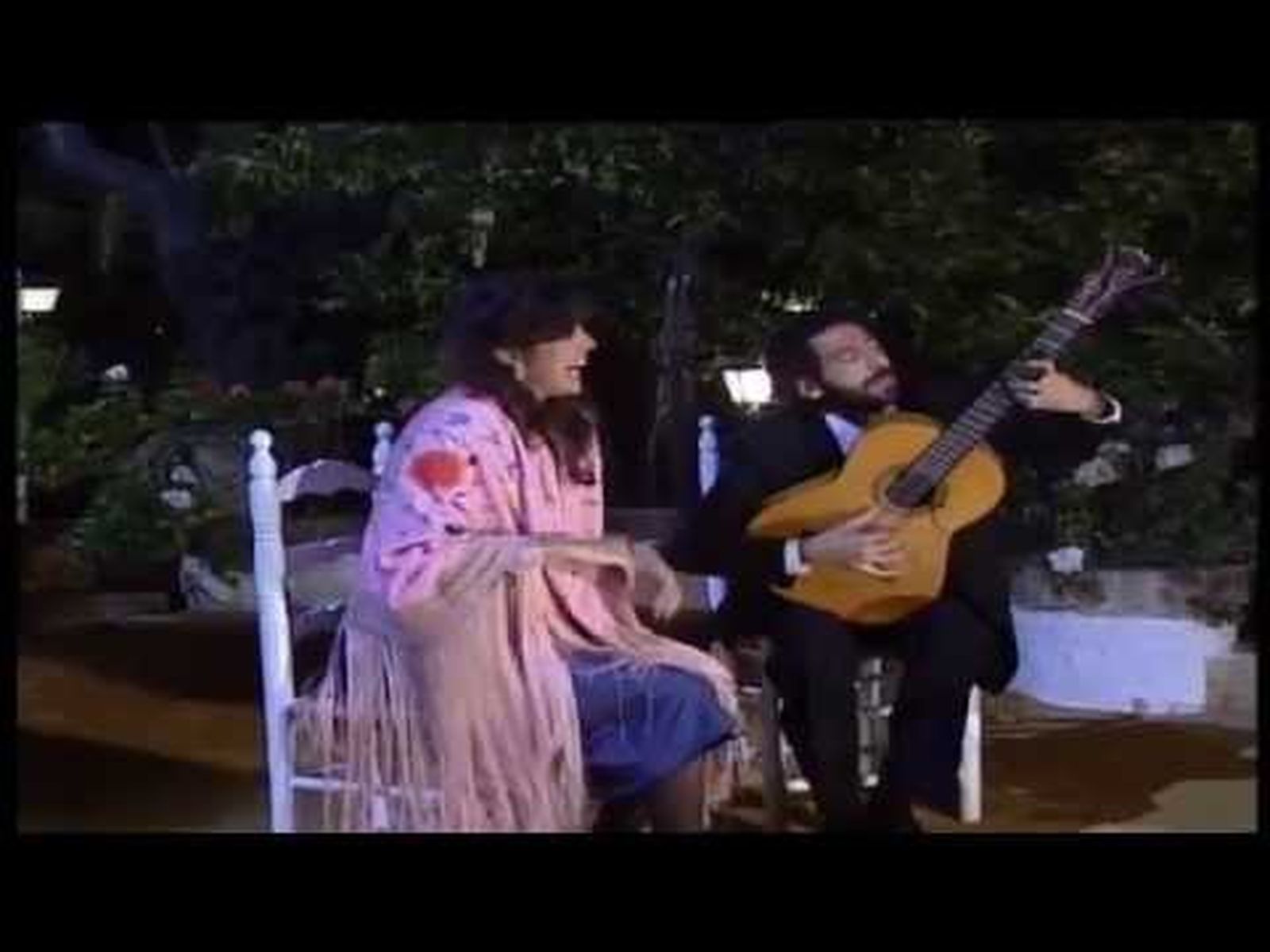 Lole y Manuel cantan "Río de mi Sevilla" (1990)
