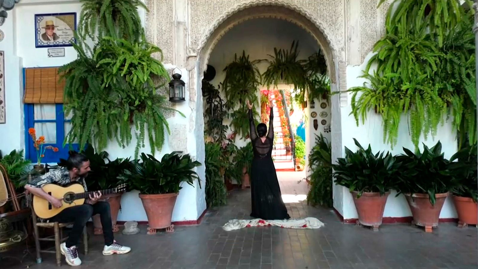 Andalucía de Fiesta Patios Córdoba bailaora Mercedes Córdoba 1024 px
