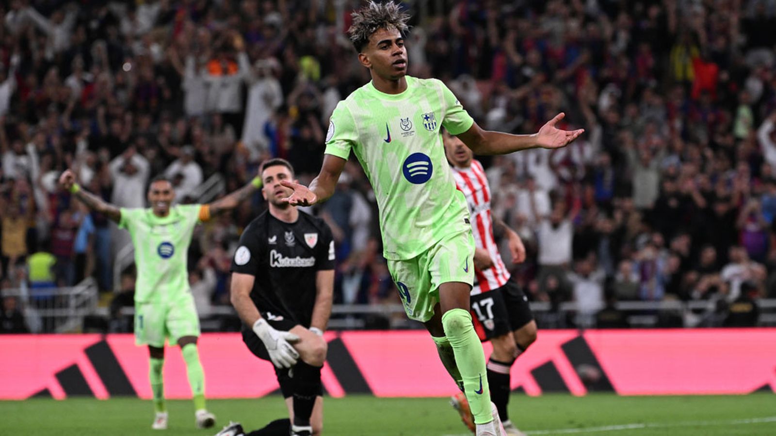 lamine yamal Barcelona Athletic Supercopa