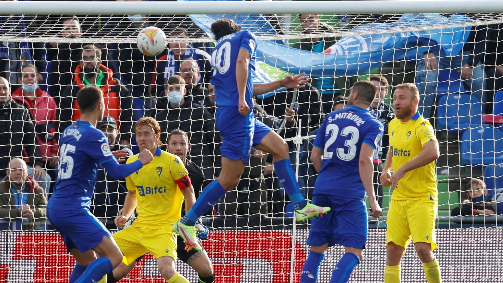 El Cádiz, goleado en Getafe