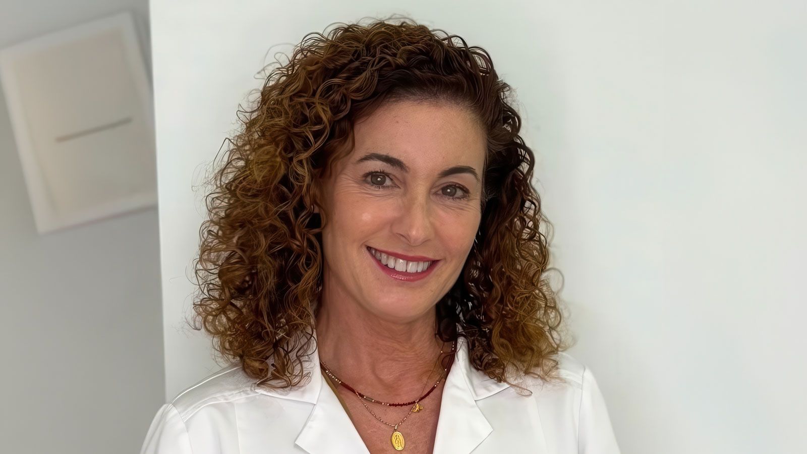 DOCTORA-LOLA