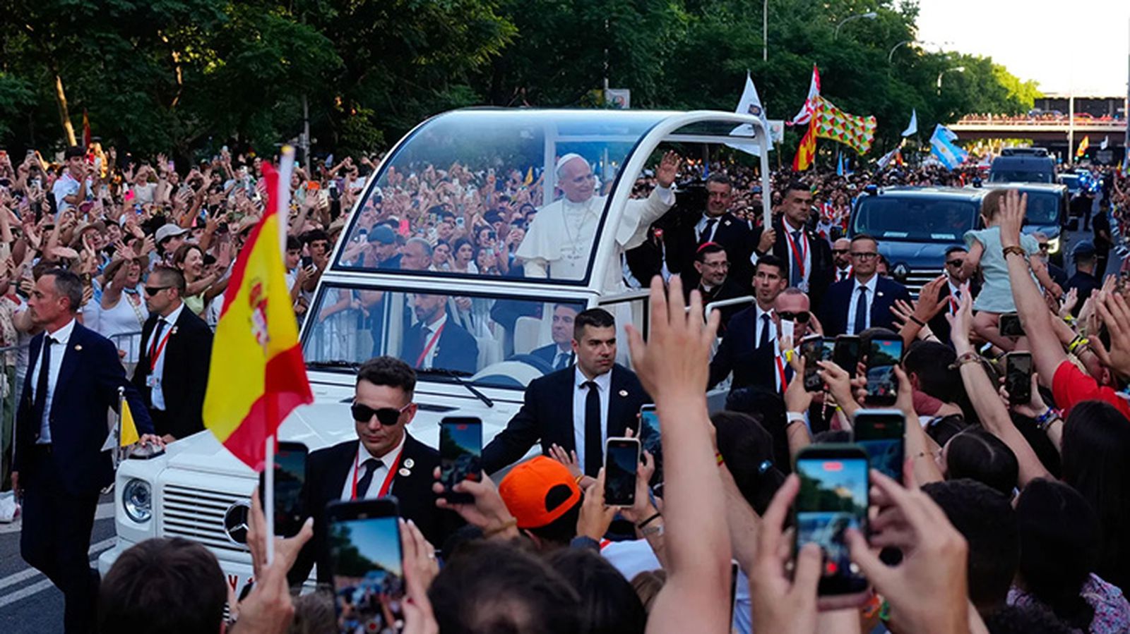 El Papa aclamado en Madrid