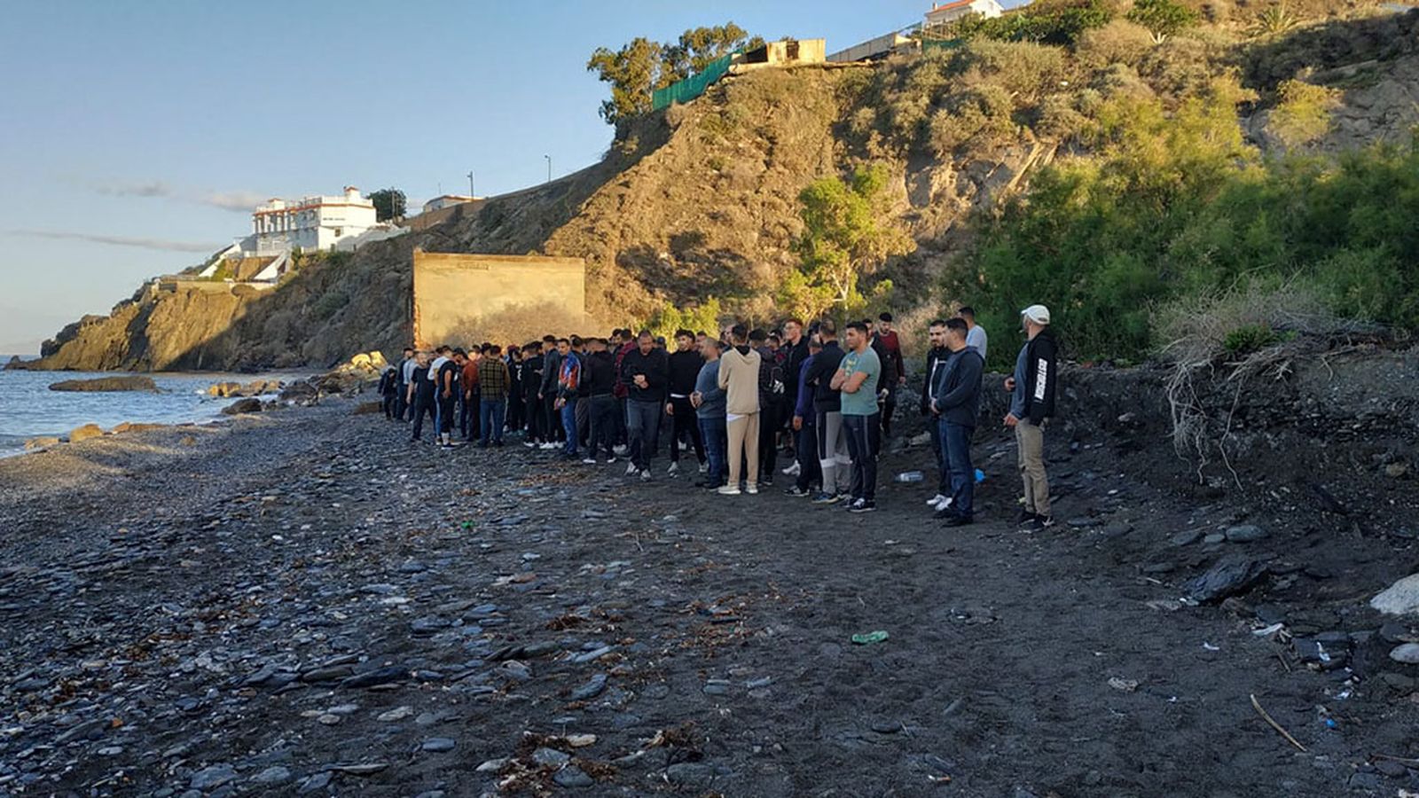 Foto Adra inmigrantes