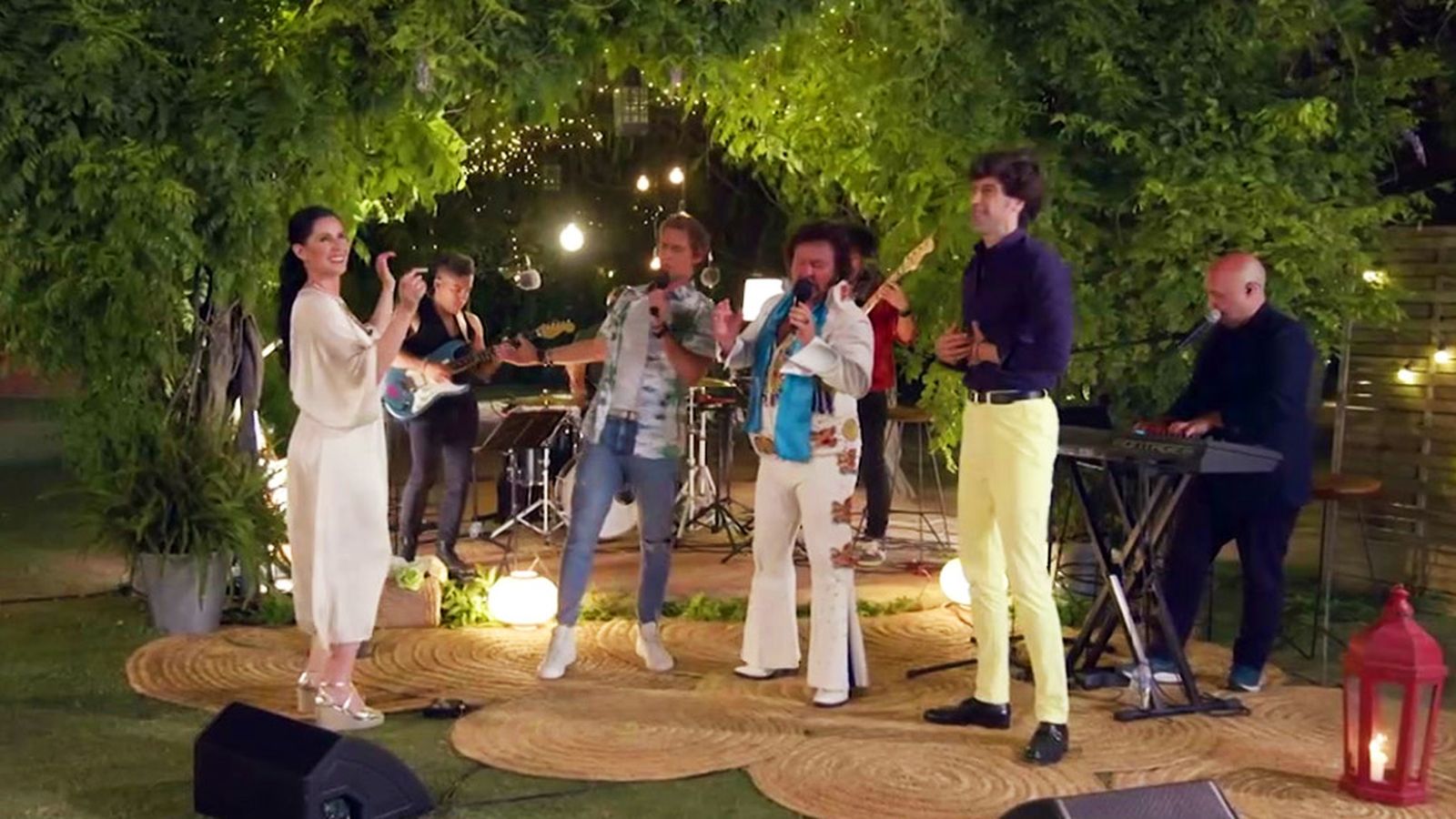 Carlos Baute y José Luís Blanco cantan a dúo 'It's now or never' de Elvis Presley