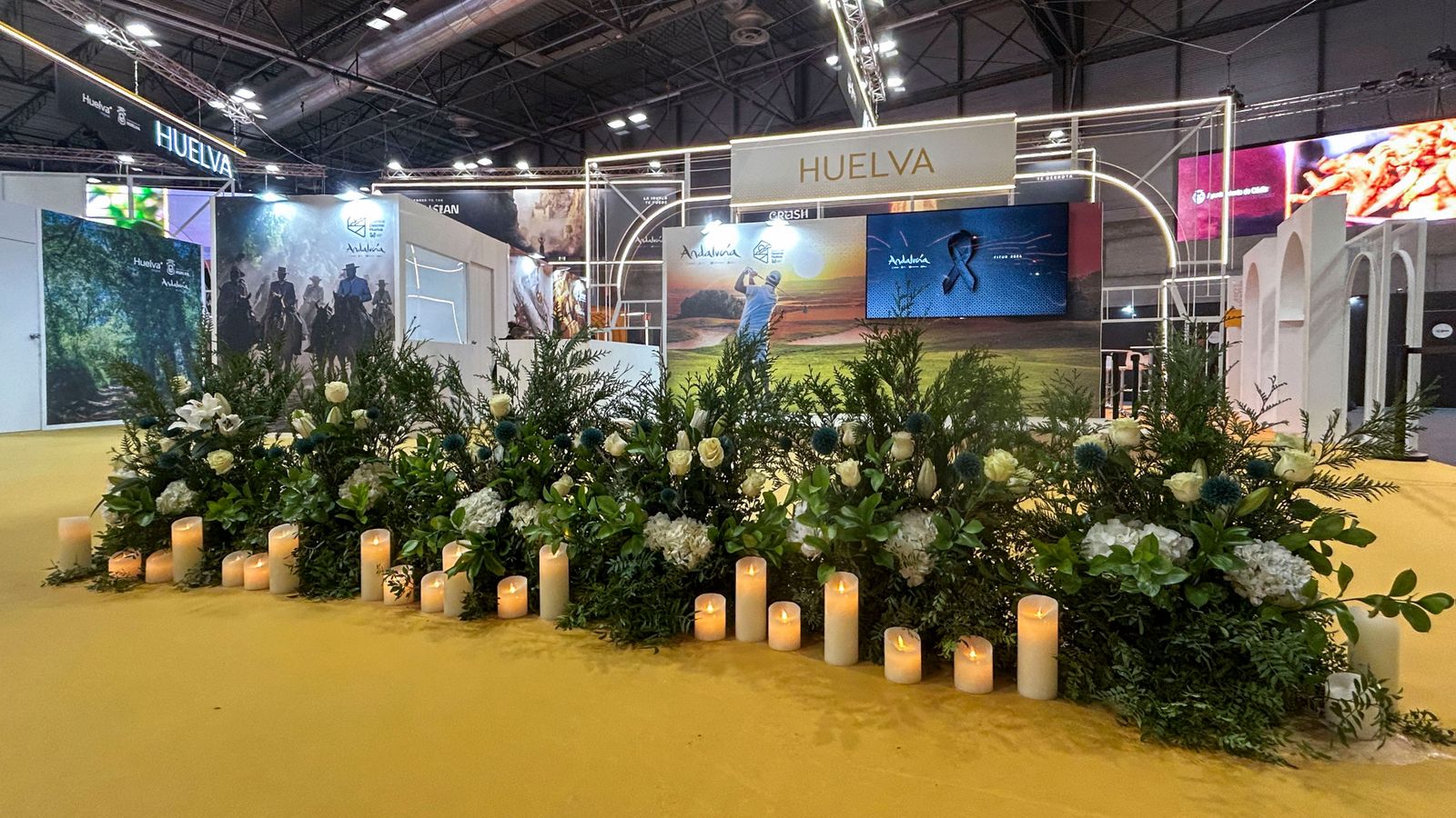 Duelo en el stand de Fitur en Huelva