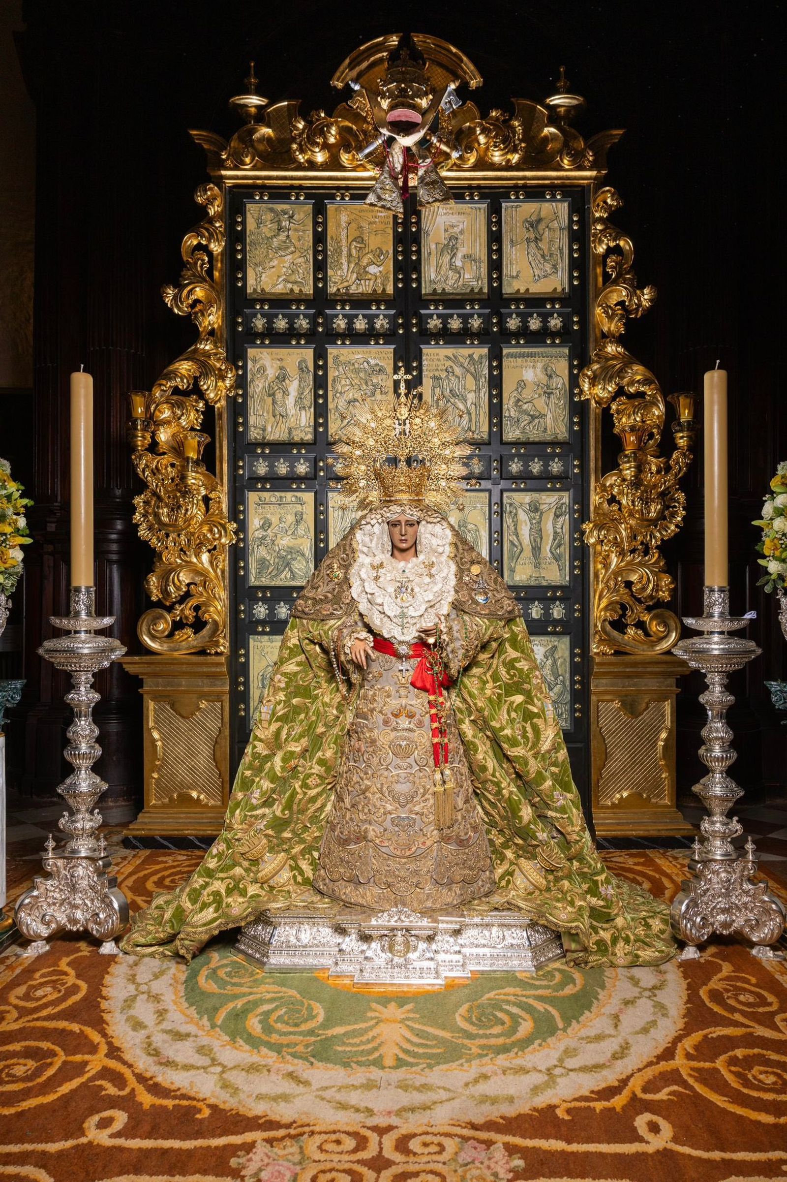 La Esperanza de Málaga en la Catedral de Málaga