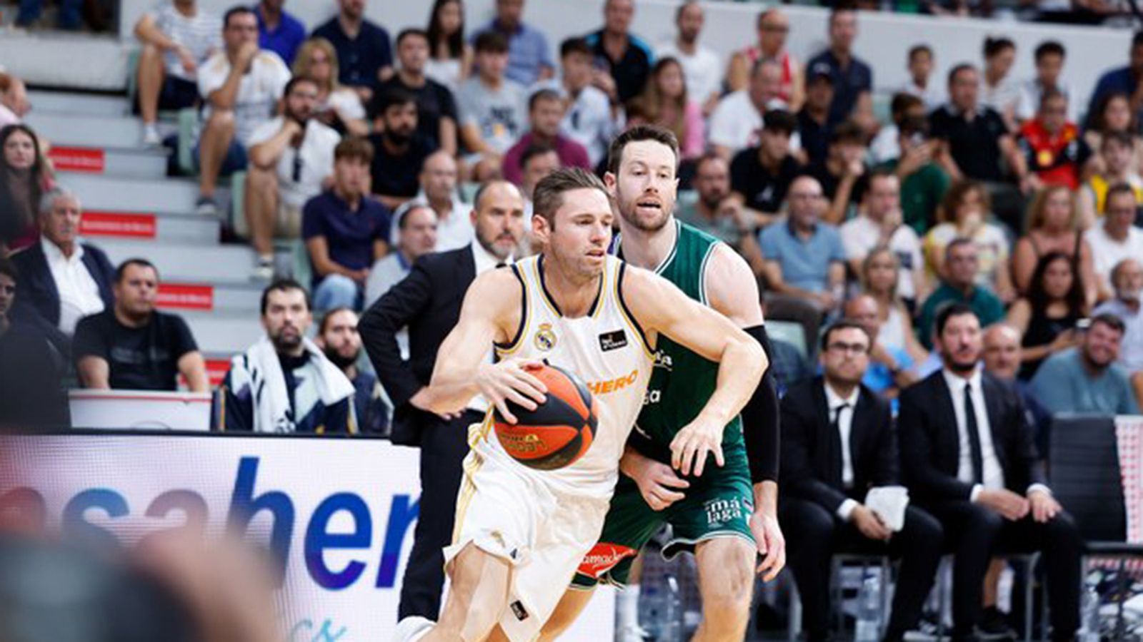 Real Madrid gana a Unicaja en la supercopa