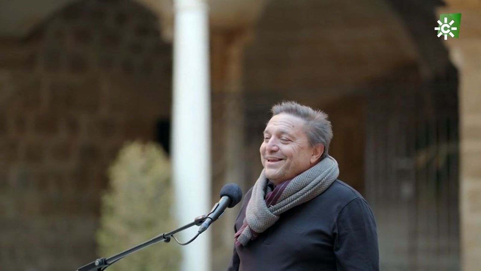 Paco Ortega interpreta Alegría de vivir