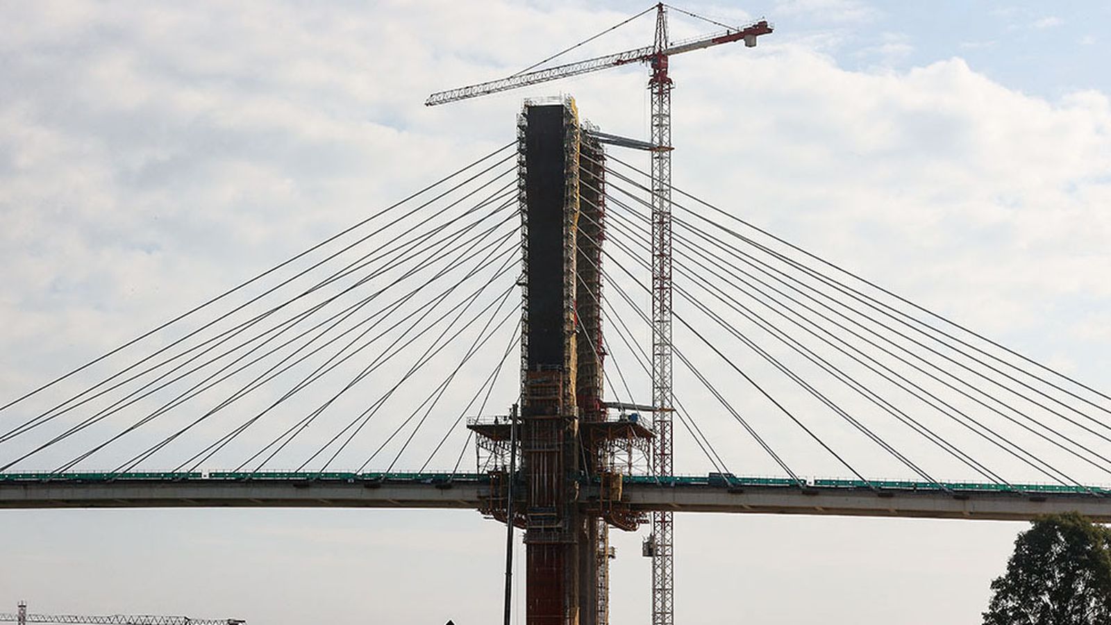 Puente del Quinto Centenario paralizadas obras