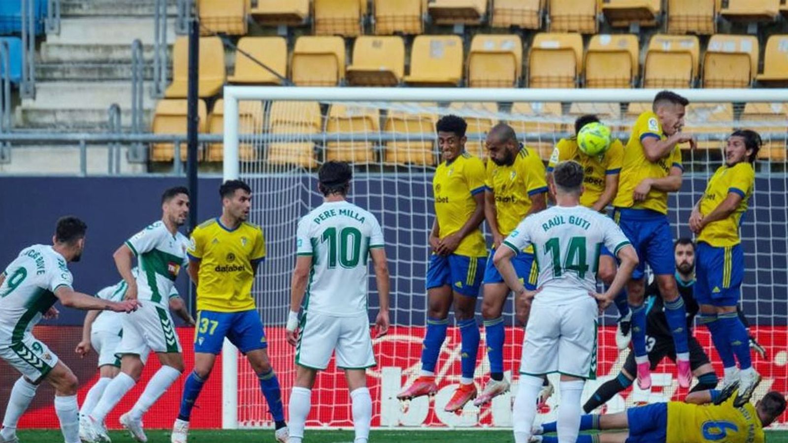 cadiz elche
