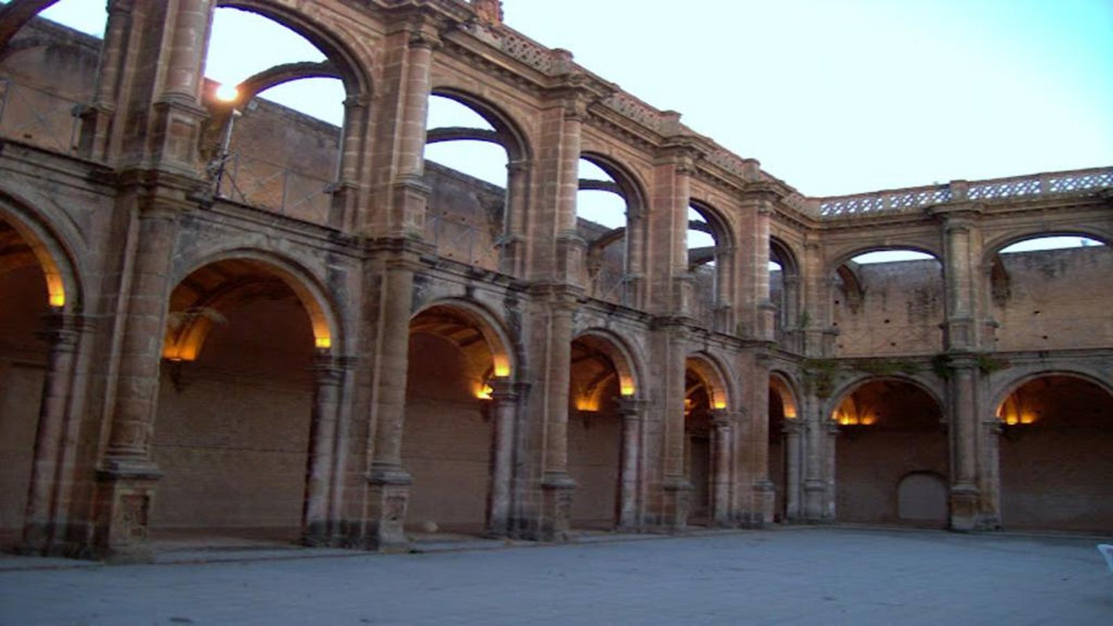 claustro san jerónimo