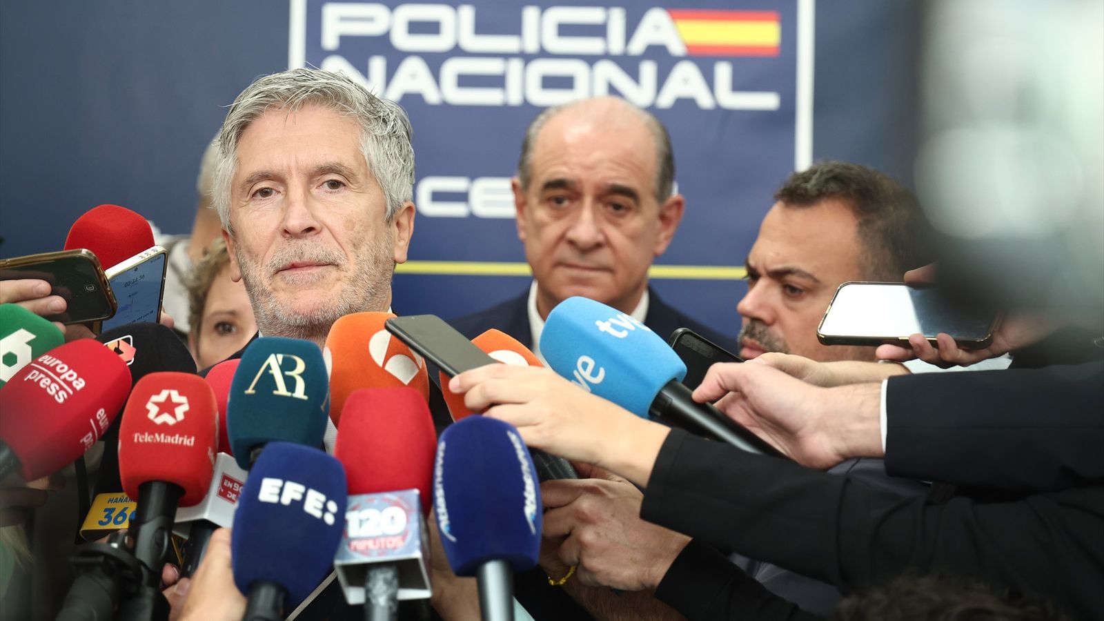 Marlaska respalda a la directora de la Guardia Civil