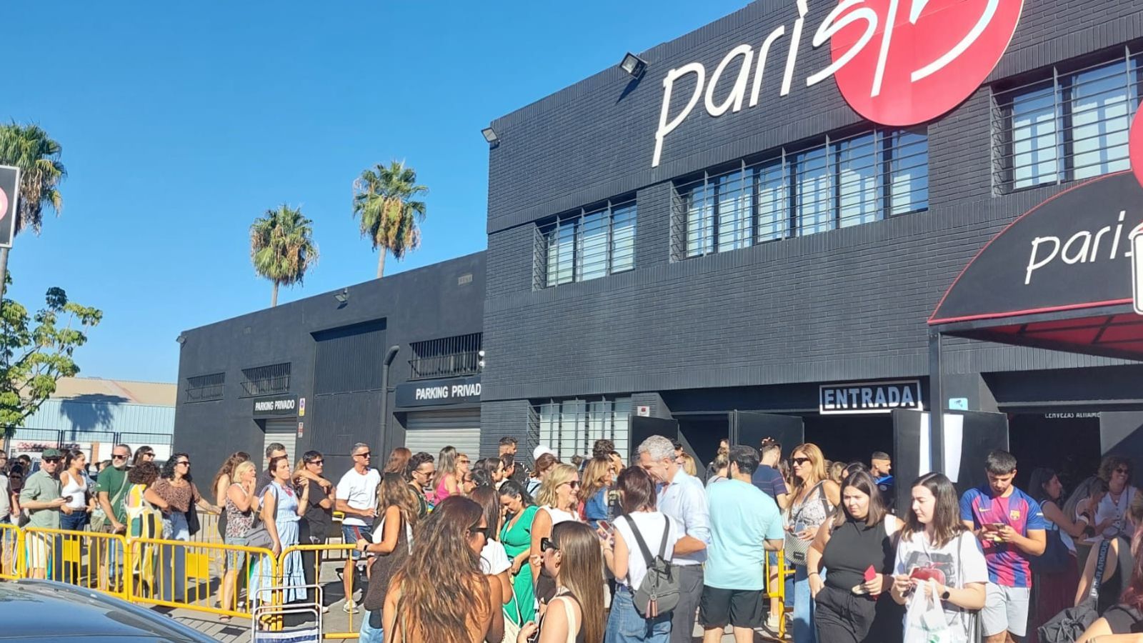 Colas para conseguir entradas en Málaga