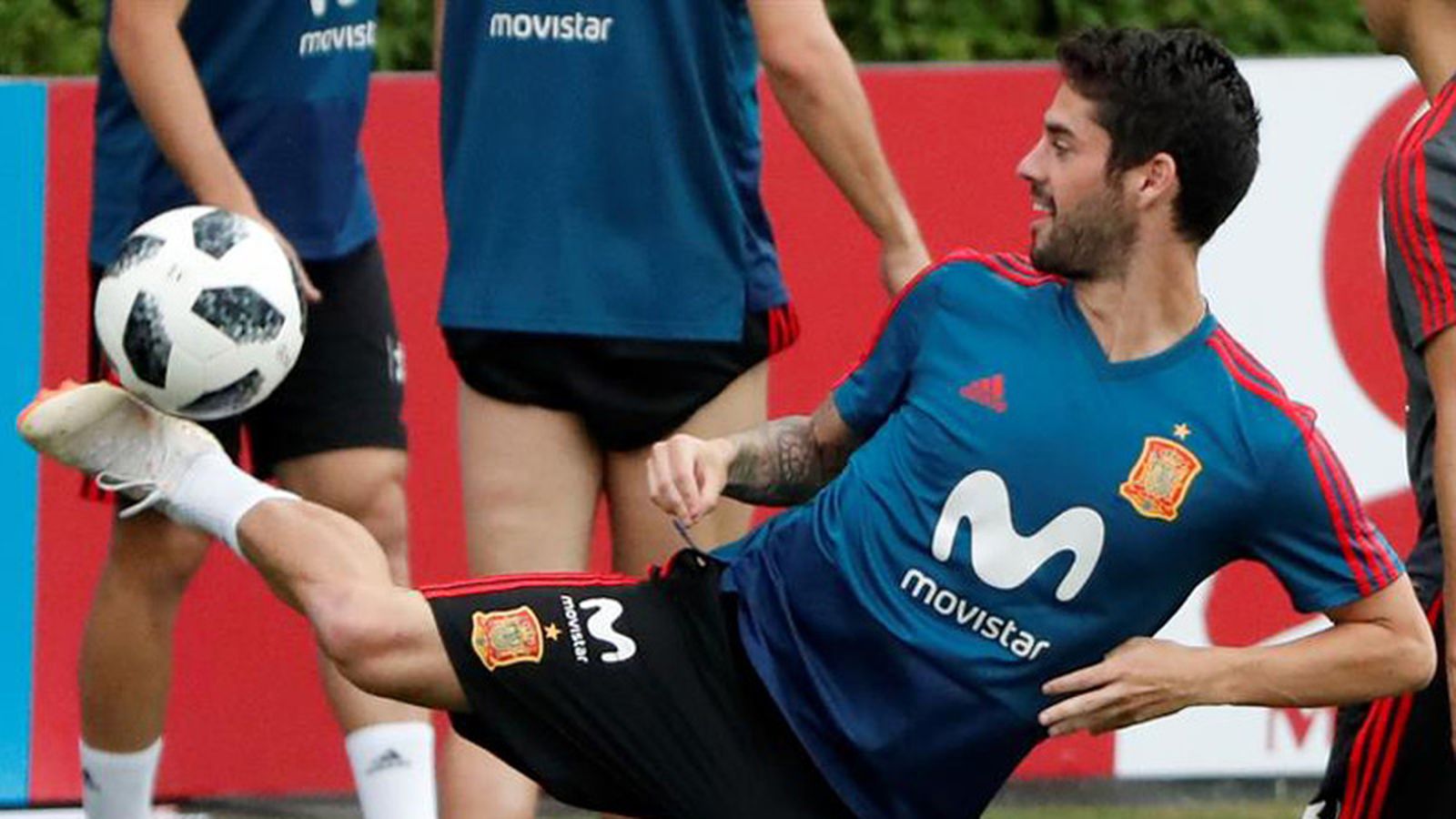 Isco entenamiento españa 800